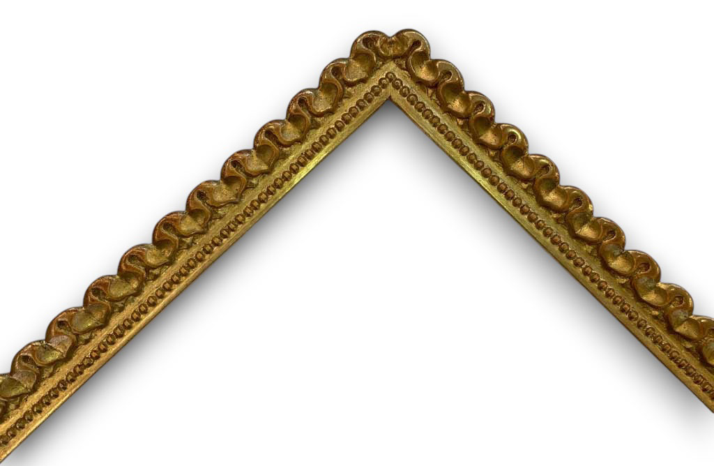 Sculpté raies de coeurs et perles